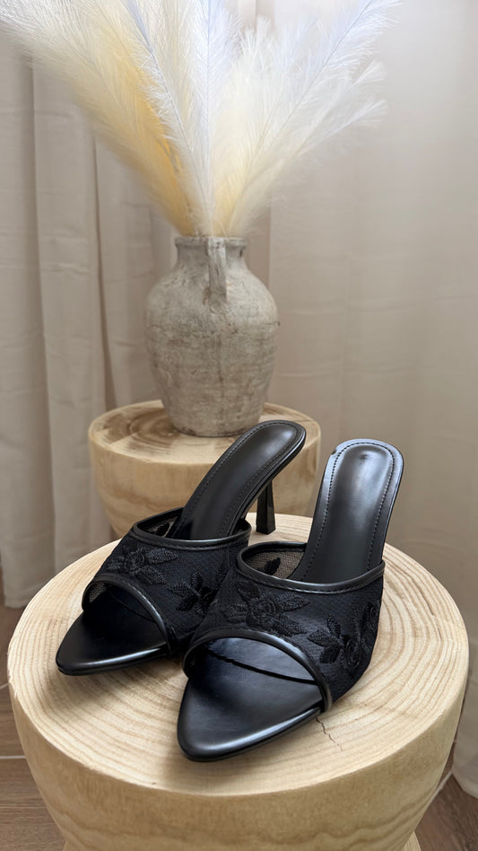 Mules Victoria